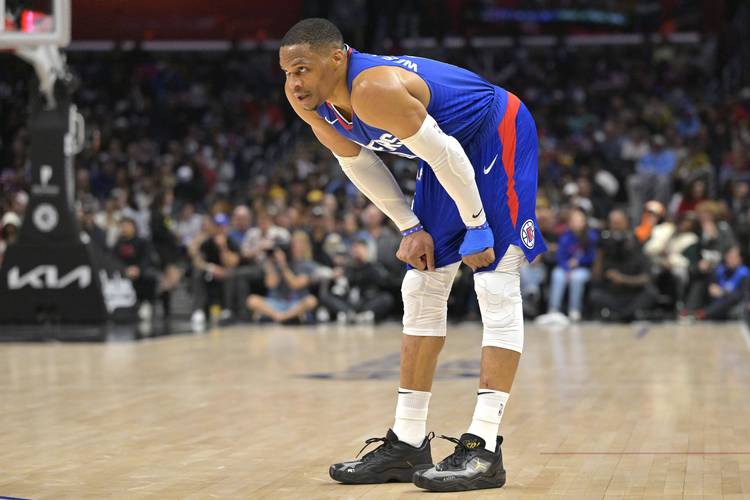 国米跟队：邓弗里斯已经更换经纪人，不再与门德斯合作（国米随队记者：邓弗里斯已换经纪人，已与门德斯终止合作）