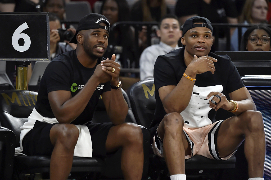 气炸了！被出示7黄3红 皇马TV炮轰主裁：不能接受，内格雷拉附体（判罚惹争议！7黄3红齐飞 皇马TV怒斥主裁：无法接受，仿佛内格雷拉上身）