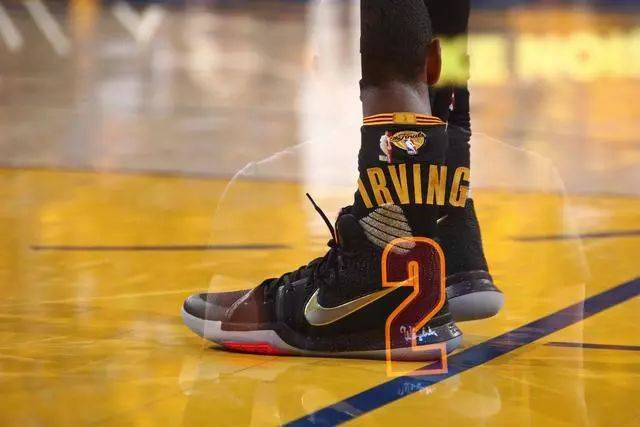 罗马诺：在内马尔遭遇重伤前，有多家俱乐部密切关注他的动态（罗马诺：内马尔重伤前，众多俱乐部高度关注他的动向）