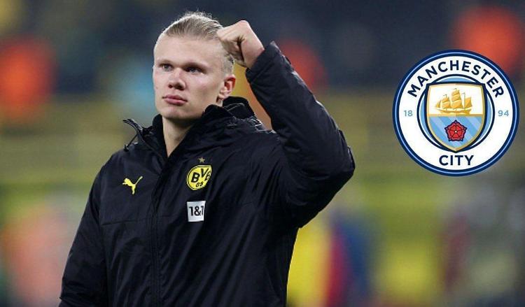 记者晒视频：钟义浩现场观看海牛比赛，海牛进球后他兴奋鼓掌（记者发视频：钟义浩现身观战海牛，球队破门他激动鼓掌）