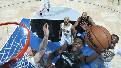 记者：维尼修斯女友在美国涉嫌欠税，可能无法陪他参加世界杯（据记者报道，维尼修斯女友涉在美欠税，或无法陪同出征世界杯）